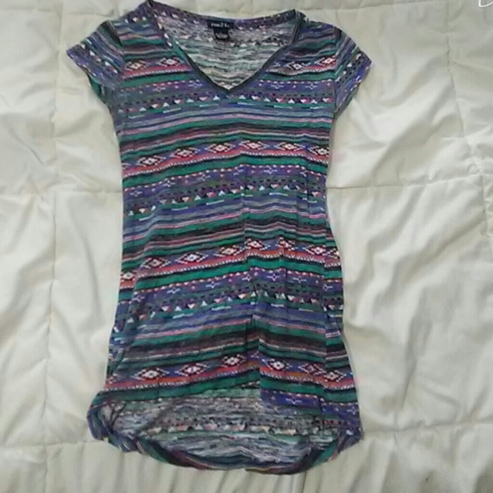 2 rue21 shirts both sz S
